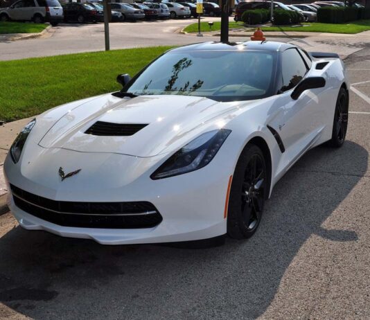 Land Rover Recreates 1948 Production Line