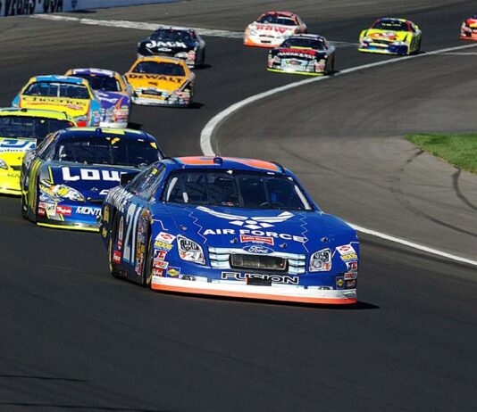 LaFerrari, McLaren P1, and Porsche 918 On-Track